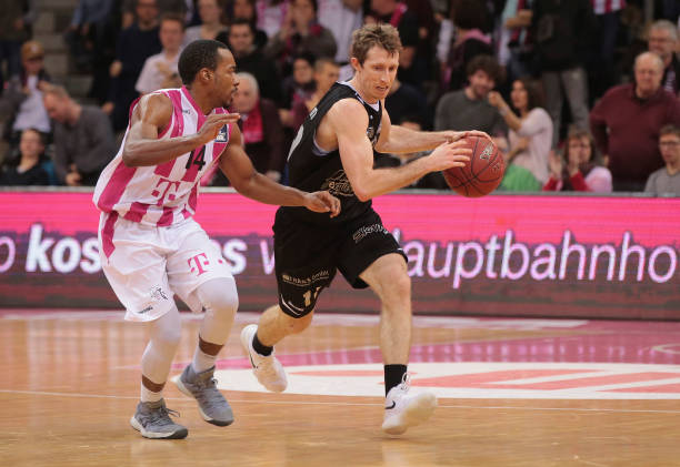 依旧年轻 依旧年轻